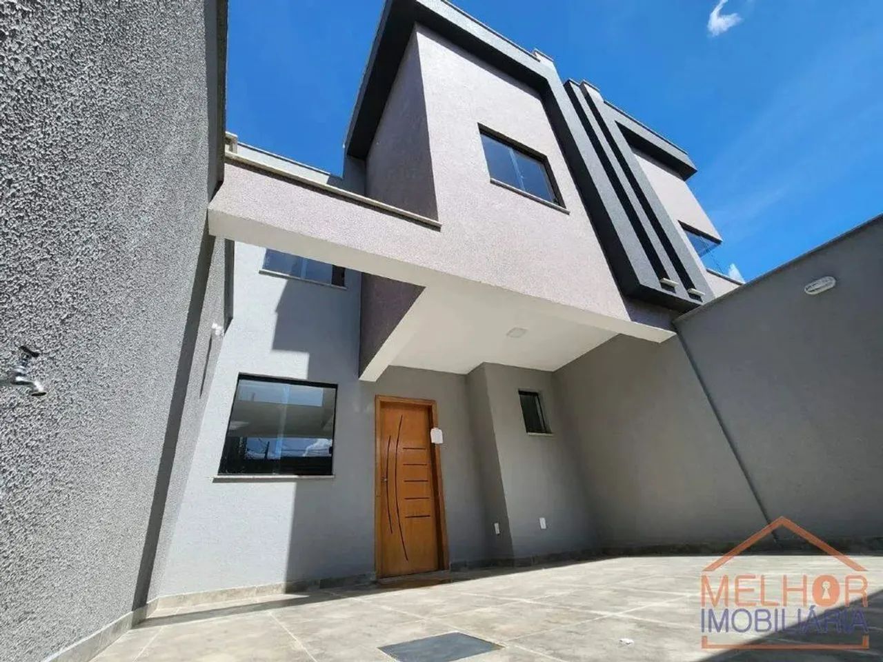 Casa Geminada à Venda em Santa Mônica, Belo Horizonte - MG