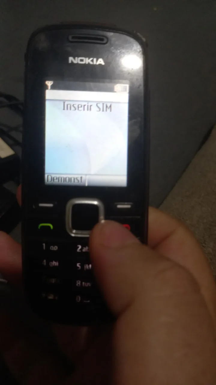 Vendo celular simples pega um chip marca Nokia funciona perfeitamente