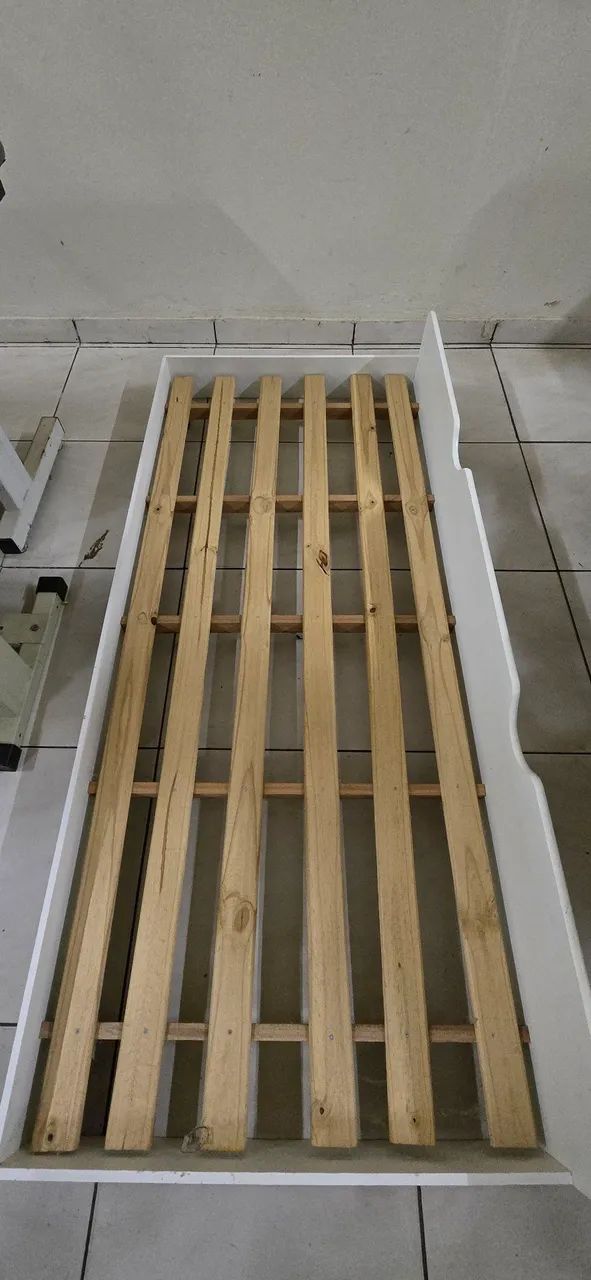 Cama solteiro auxiliar