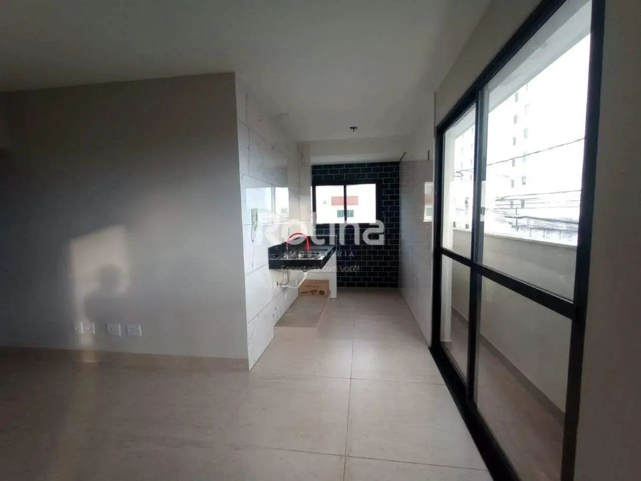 Apartamento para alugar, 3 quartos, Umuarama - Uberlândia/MG - Rotina Imobiliária - Foto 5