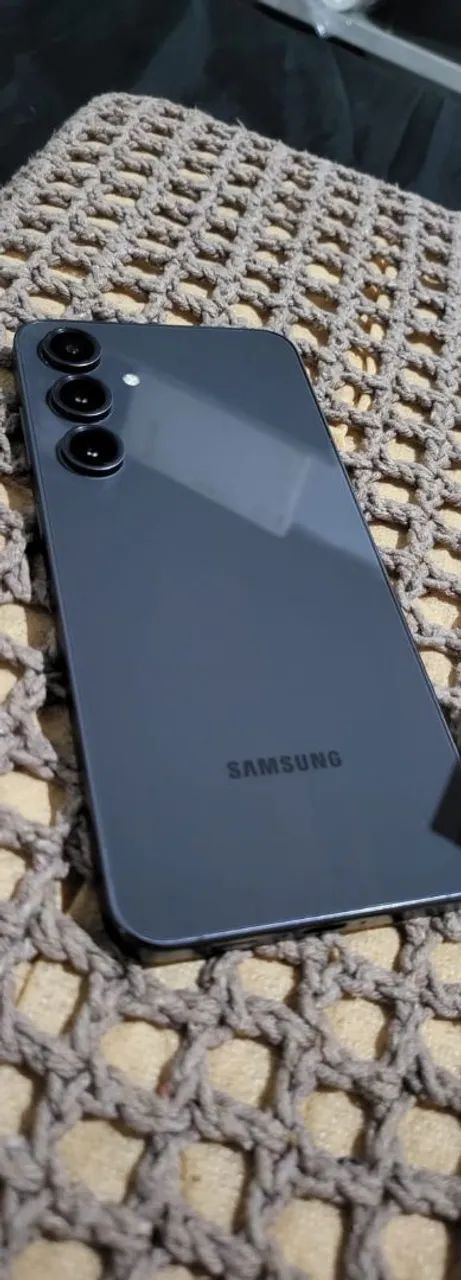 Samsung galaxy S24 FE Grafite - Foto 4