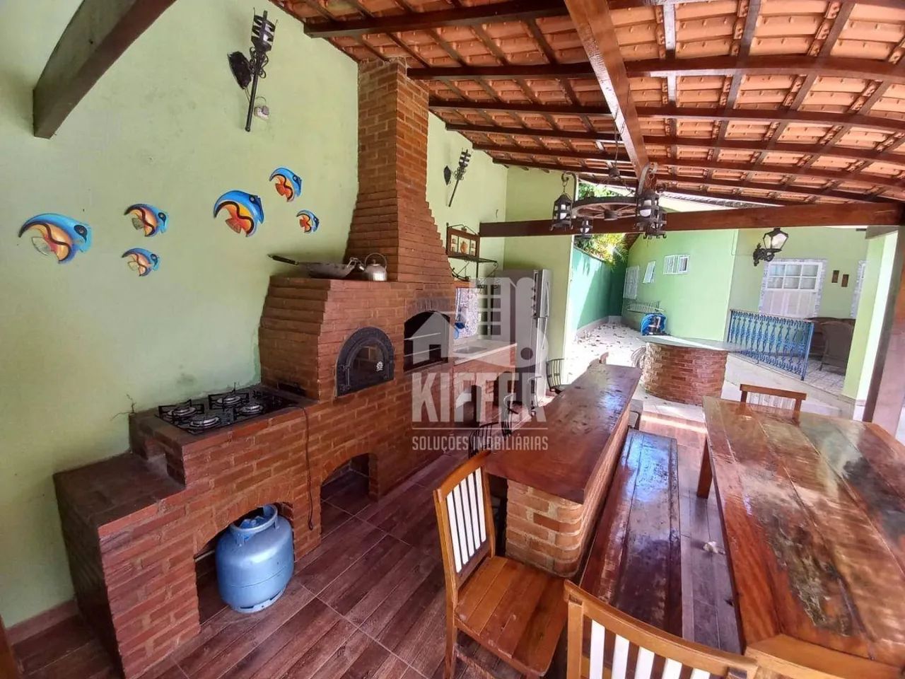 Chácara à Venda com 3 Casas, 5 quartos, Piscina e Área de Lazer, terreno de 1.200,00m² em  - Foto 5