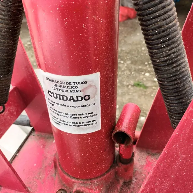 Calandra(dobradora hidráulica vertical) de tubo redondo
