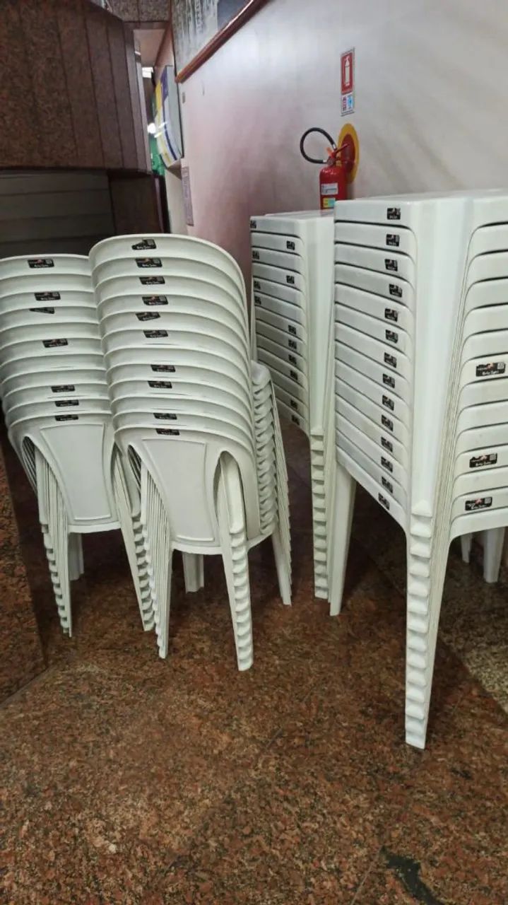 Locação de mesas e cadeiras 