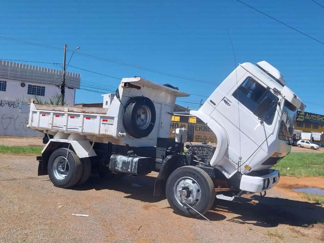 Caminhão caçamba  - Foto 3