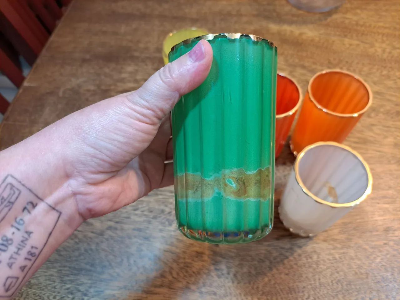 Conjunto de copos coloridos - Foto 2