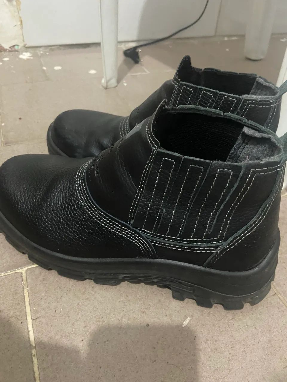 Vendo bota 64290079512067121