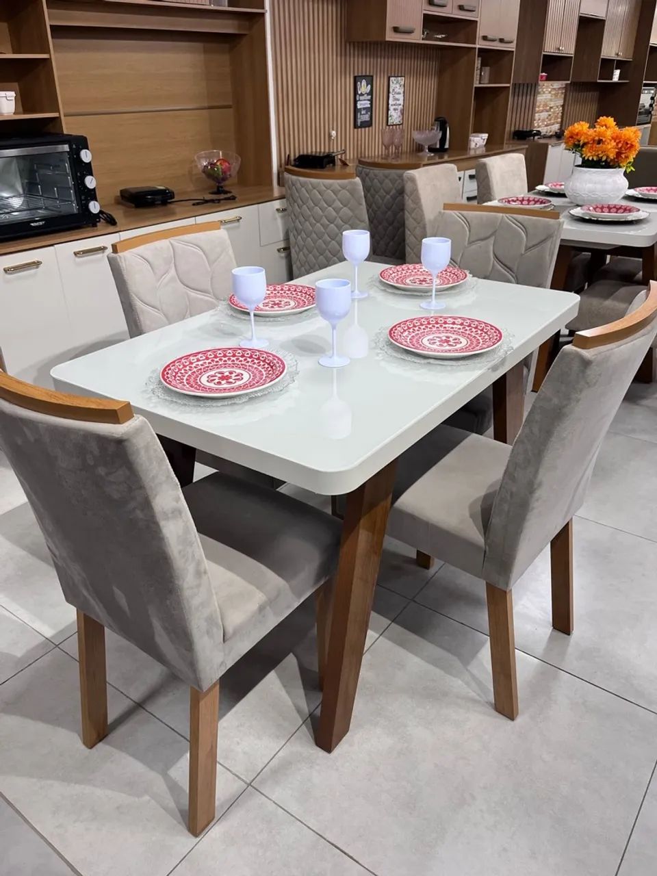 Mesa de Jantar Elegante com 4 Cadeiras Pronta Entrega  - Foto 2