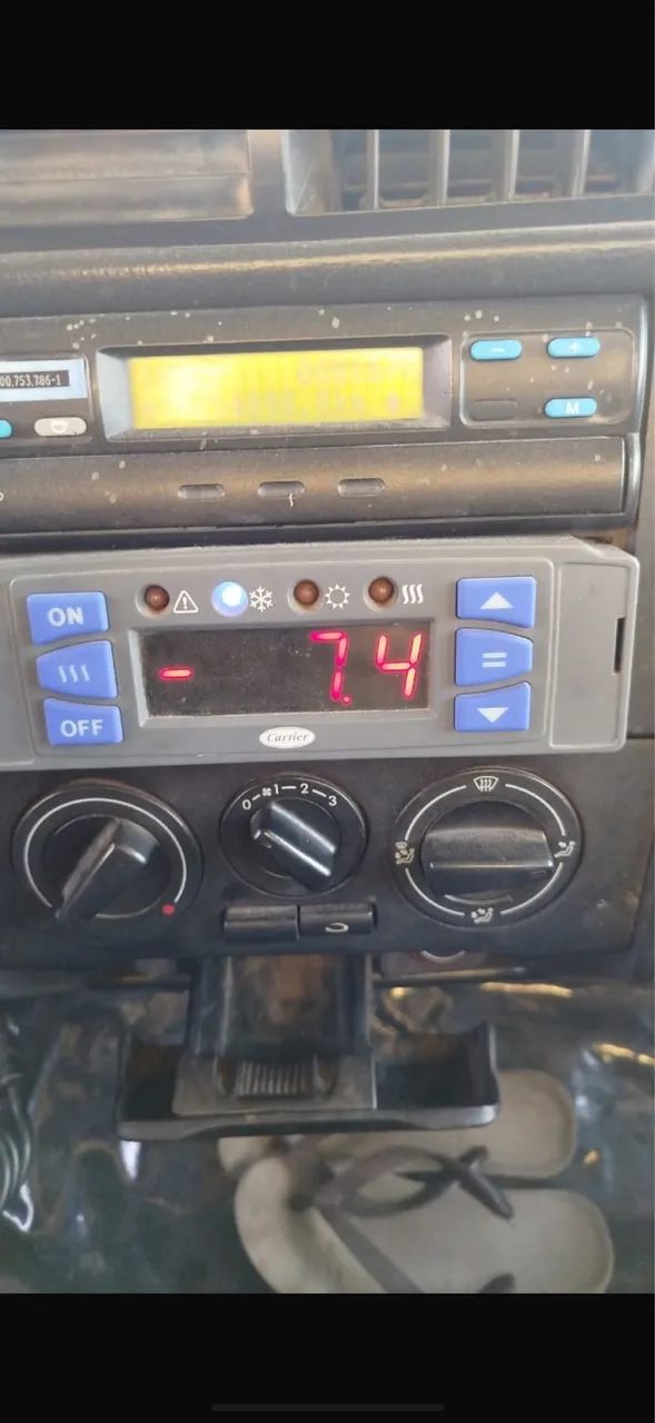 Vendo caminhão baú frio tudo revisado  - Foto 3