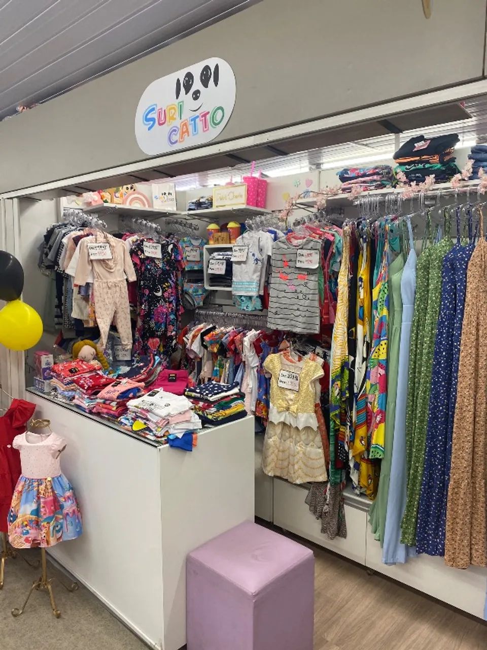 Móveis de Loja ou estoque Infantil e Juvenil