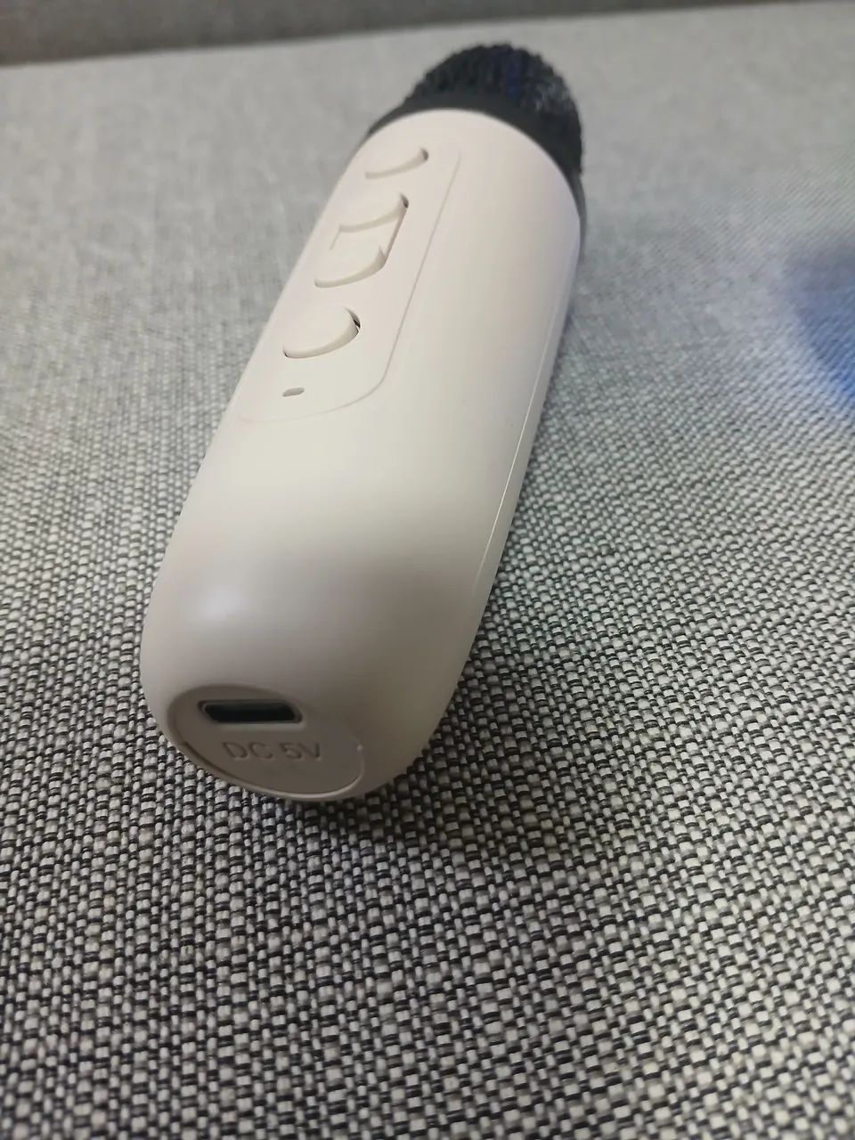 Caixa de Som Bluetooth com Microfone e Luzes RGB - Foto 4