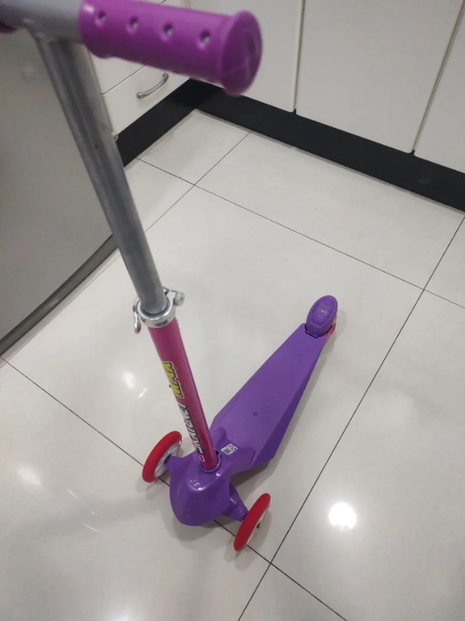 Patinete Bandeirantes 3 rodas - Foto 2