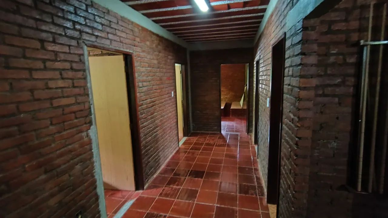 Venda casa linear bicuda pequena Macaé RJ  - Foto 3