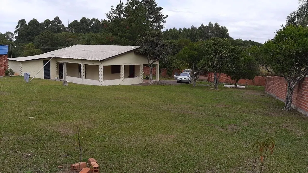 Um belo Sitio Localizado na rua Syllas Pauller,2055 ,estrada para vila Etelvina