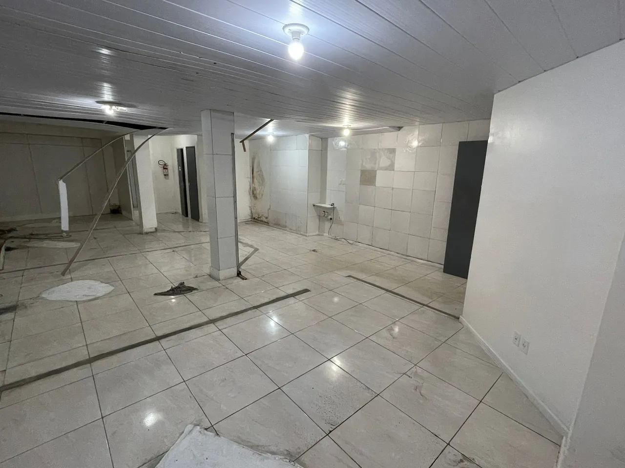 Aceita permuta!!Excelente Ponto comercial/Loja/Box para venda!!