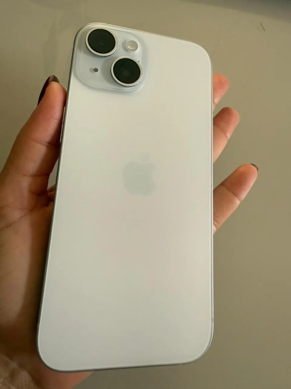 iPhone 15 - 128GB Branco