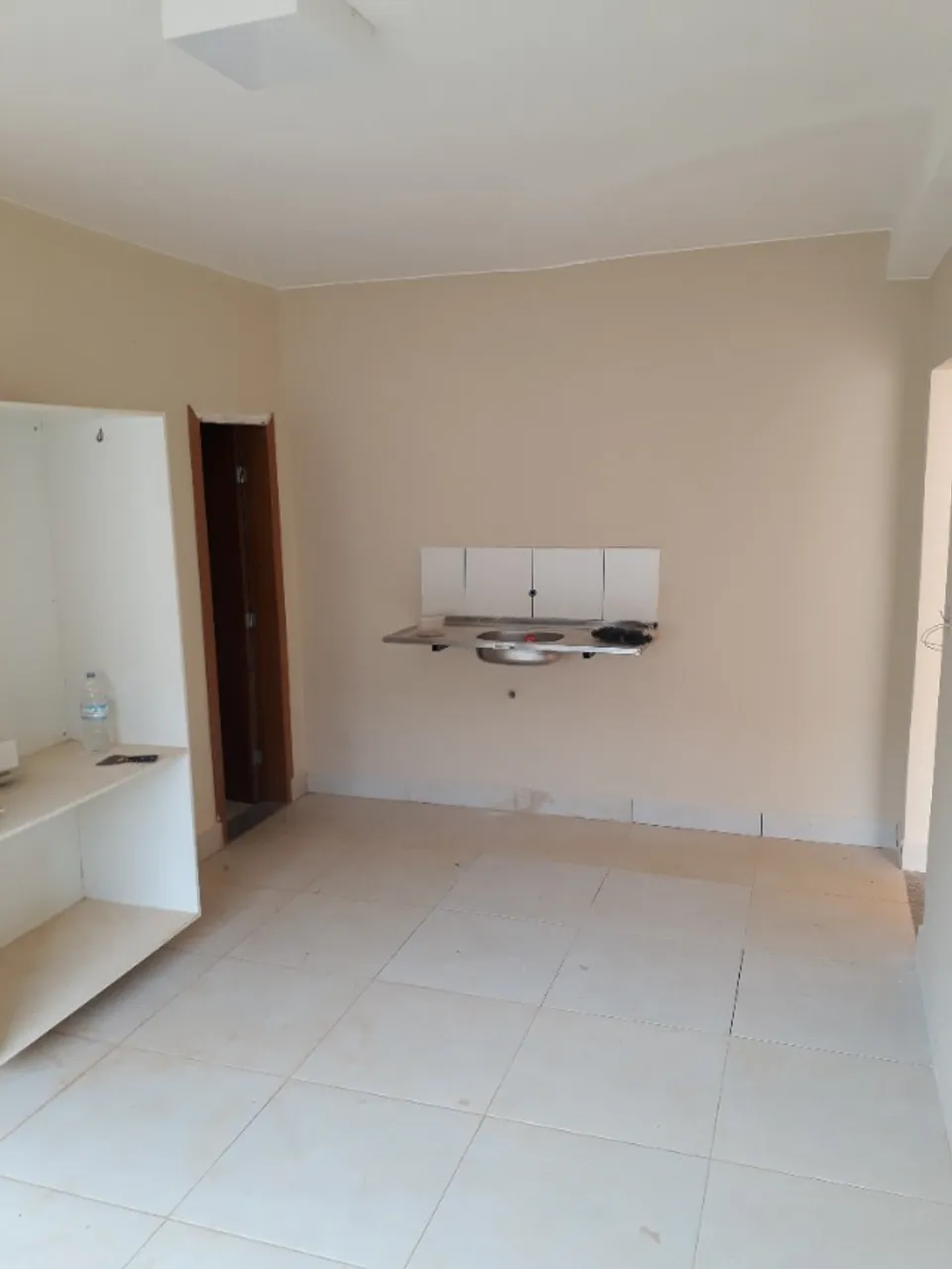 Aluguel Kitnet - com garagem coberta Formosa/GO