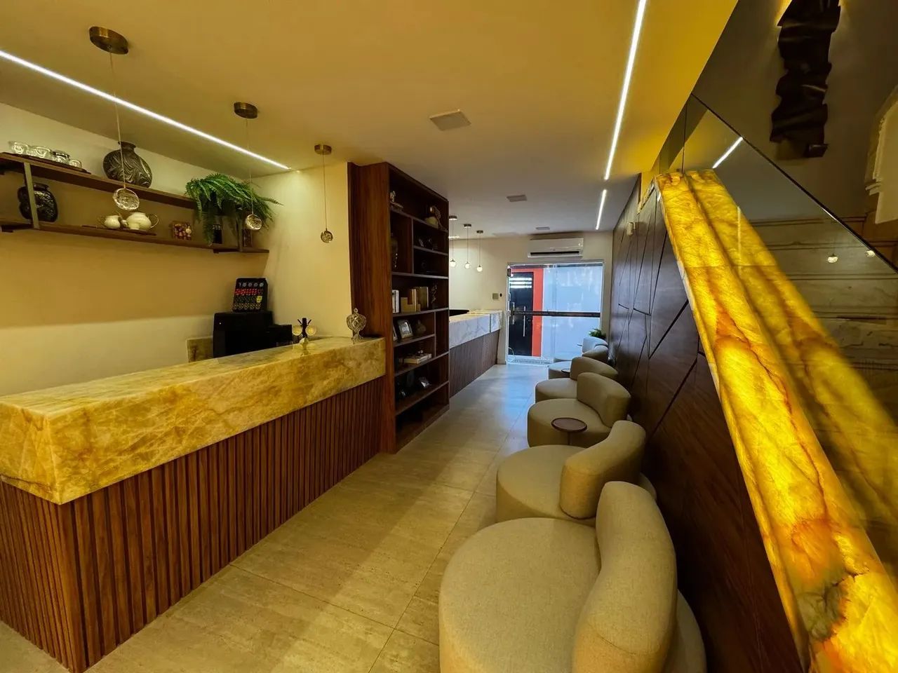 CASA COMERCIAL NA BARRA
