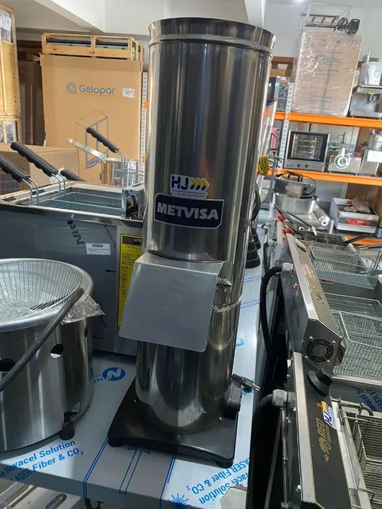 NZ. Moinho de pão com labirinto METVISA 