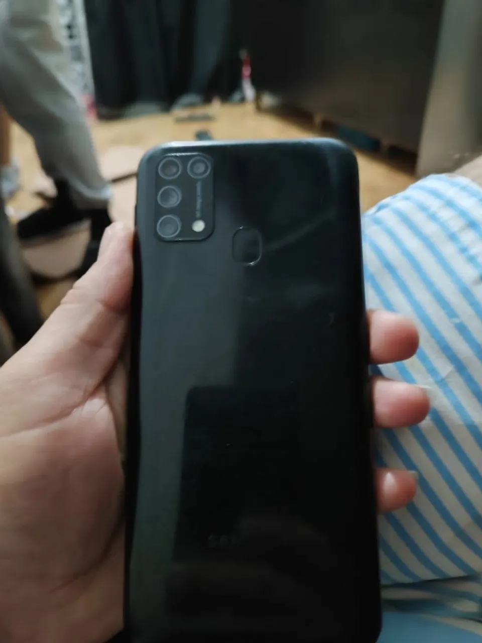 M31, 128GB E 6GB RAM.