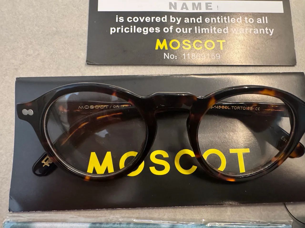 Óculos Moscot MILTZEN (tamanho P) - Acessórios - Intermares