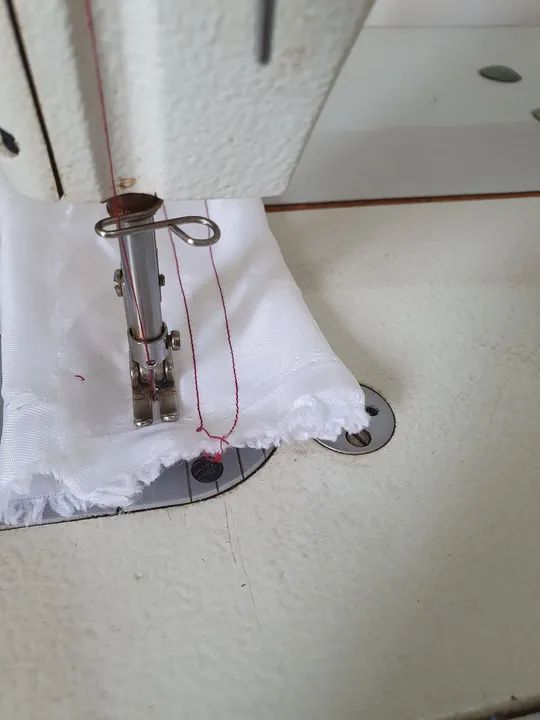 Máquina Reta industrial Singer  - Foto 2