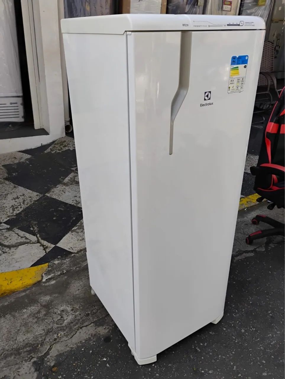 Geladeira Eletrolux RE39 - Foto 4