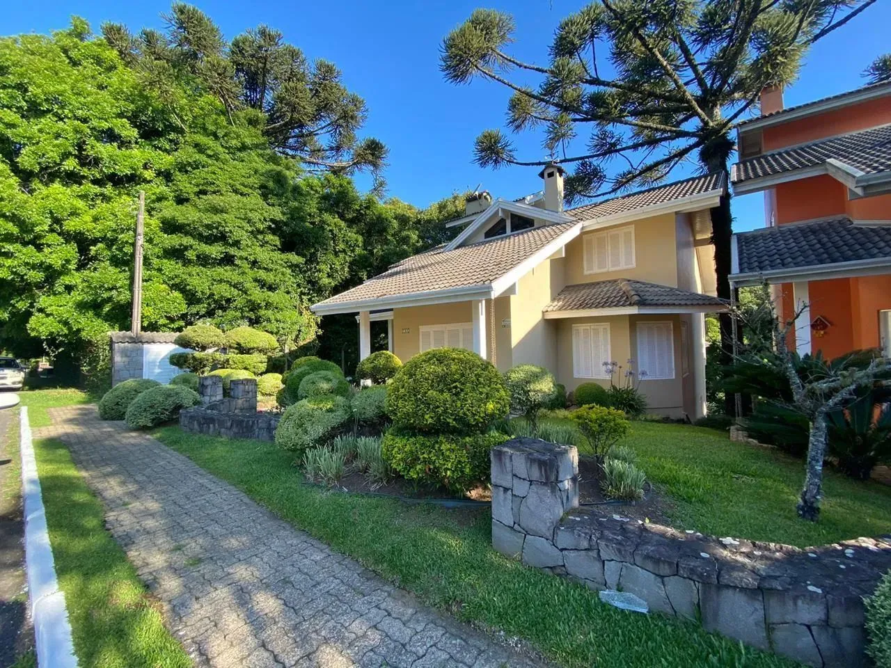 Casa em Bruno Ernesto Riegel - Planalto - Gramado/RS