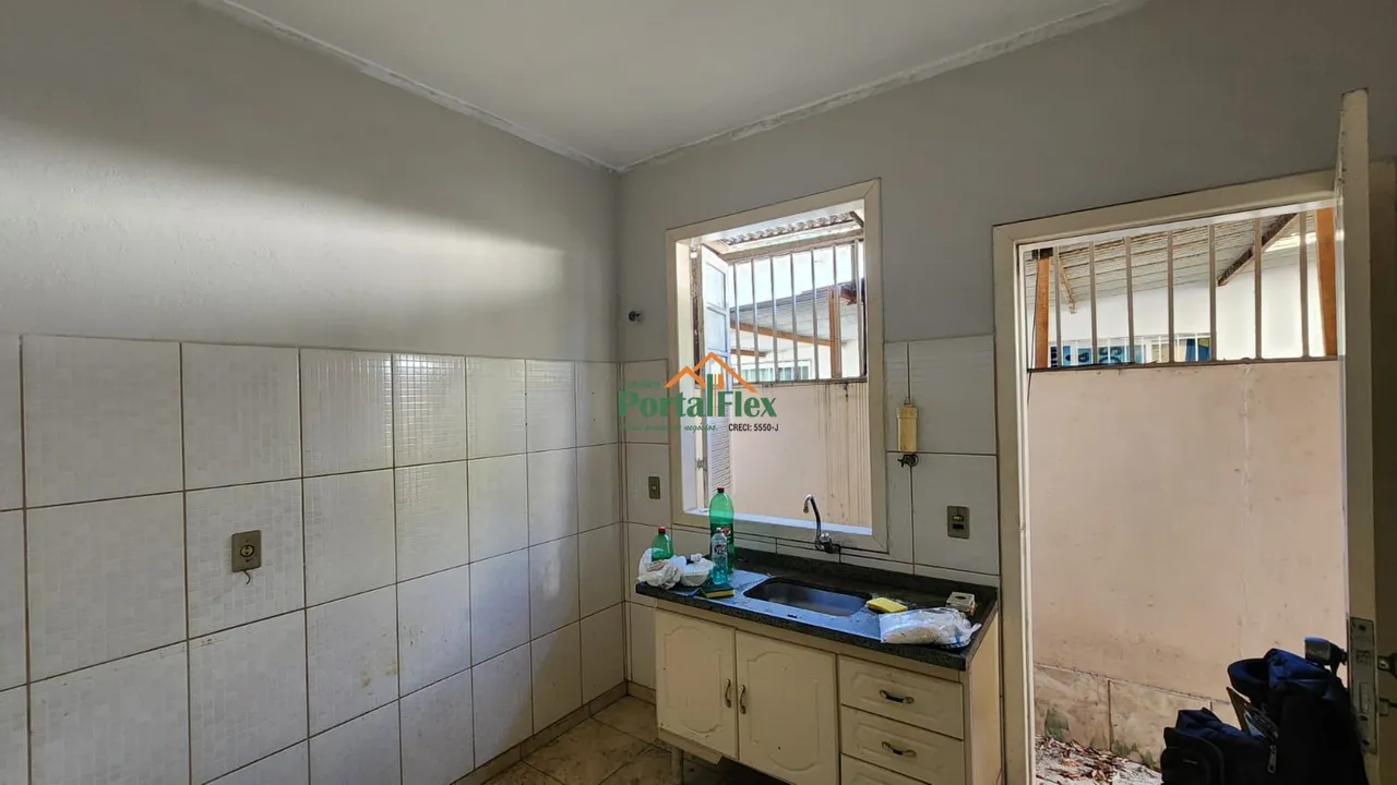 Casa com 2 dormitórios para alugar, 60 m² por R$ 1.300,00/mês - Jardim Atlântico