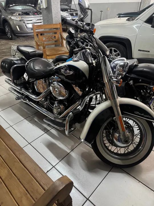 Harley Softail Deluxe  - Foto 2