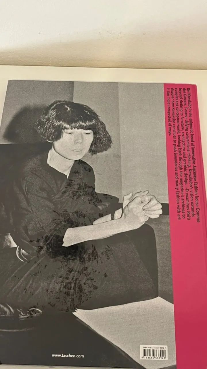 Fashion Designer Rei Kawakubo Taschen LIVRO REI KAWAKUBO BY TERRY