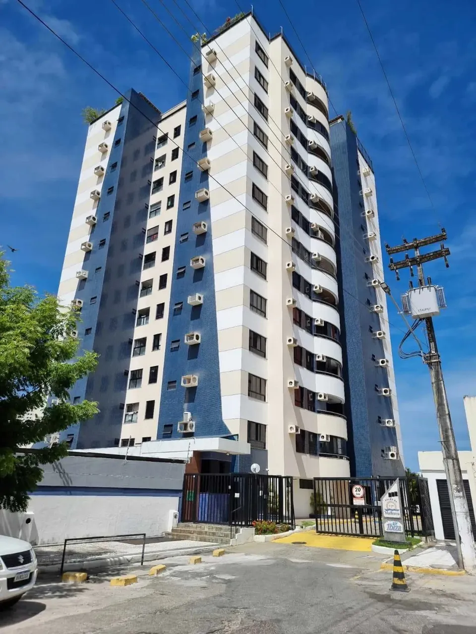 Cobertura a venda com 4/4 no Bairro Jardins
