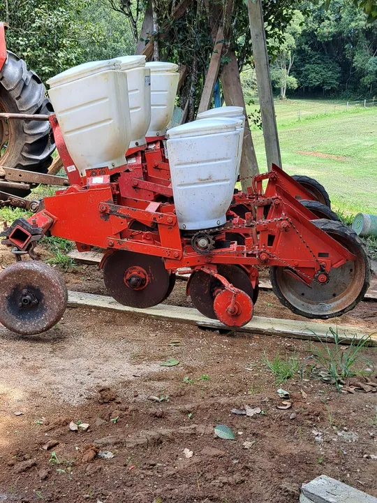 Plantadeira Jumil 2040
