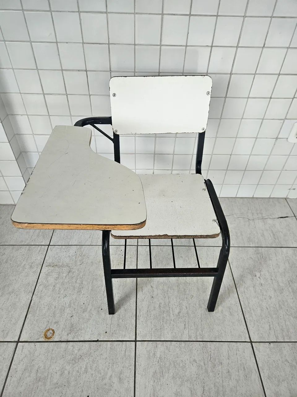Cadeira escolar em fórmica  - Foto 2