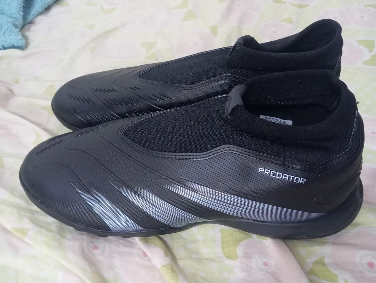 Chuteira Adidas Predator Sem Cadarço