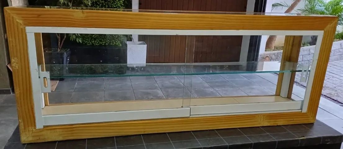 Expositor de Doces e Salgados