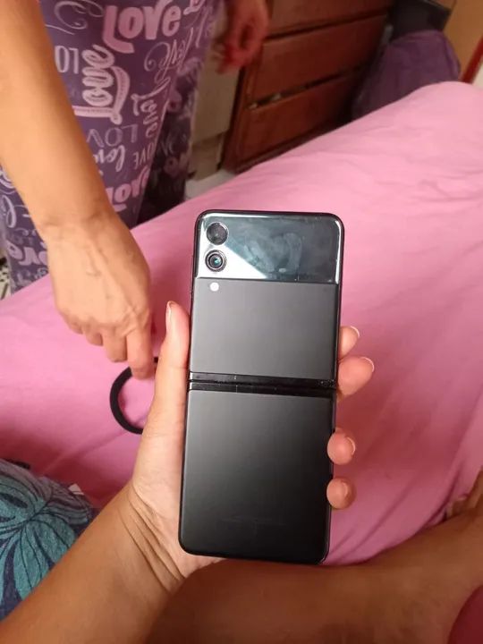 Samsung ZFlip 3- dobrável  - Foto 4