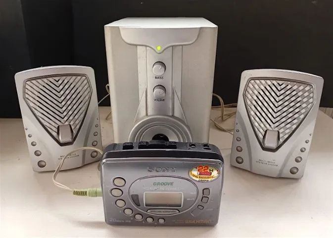 【中古】SONY C-46HFA WALKMAN SONY WM-FX463 COM CAIXAS DE SOM - NAO FUNCIONA RADIO, SO