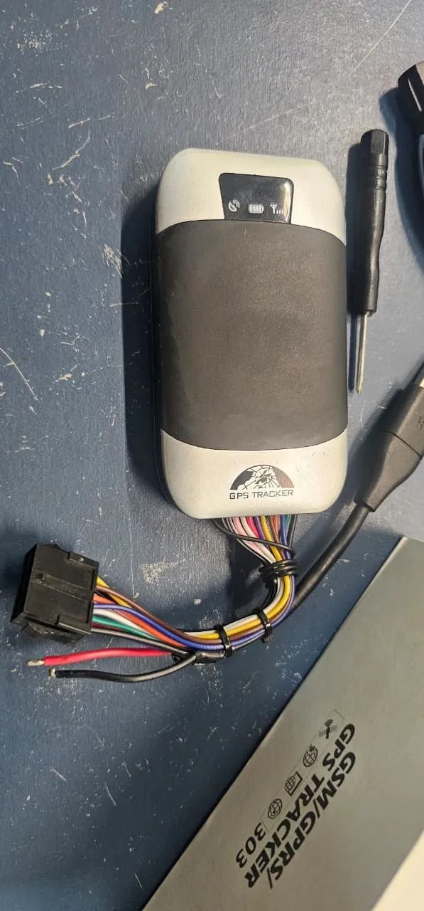 Gps Rastreador Com Controle Tk-303g Carro & Moto - Foto 2