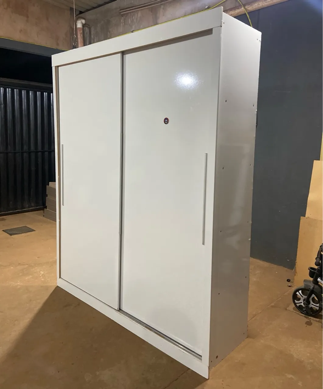 Guarda-Roupa 2 Portas de Correr - Branco