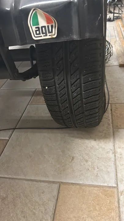 Carretinha para até 3 moto marca Guedes seminova - Foto 3