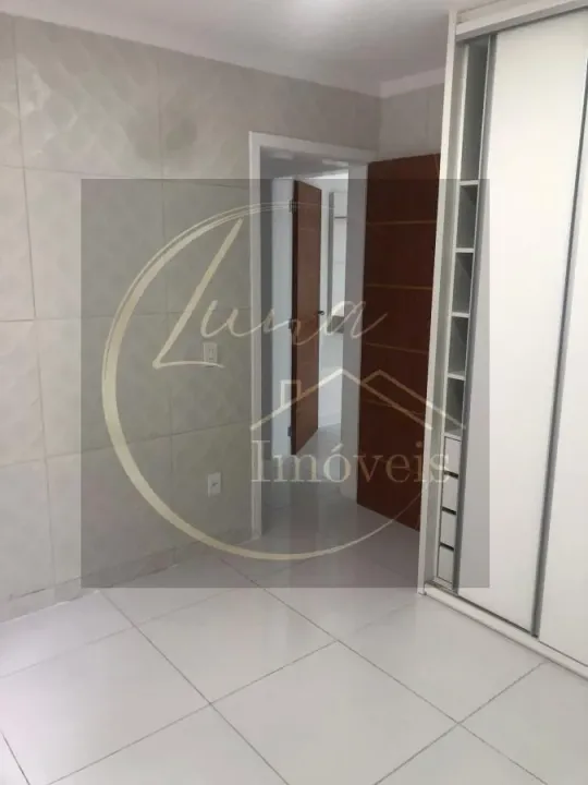 Apartamento para Venda em Florianópolis, Carianos, 2 dormitórios, 1 banheiro, 1 vaga