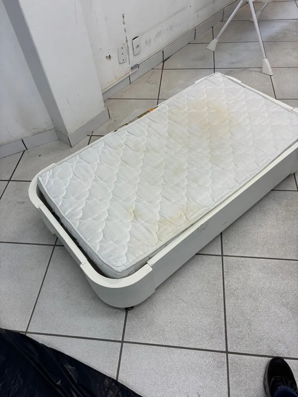 Berço infantil vira cama - Foto 4