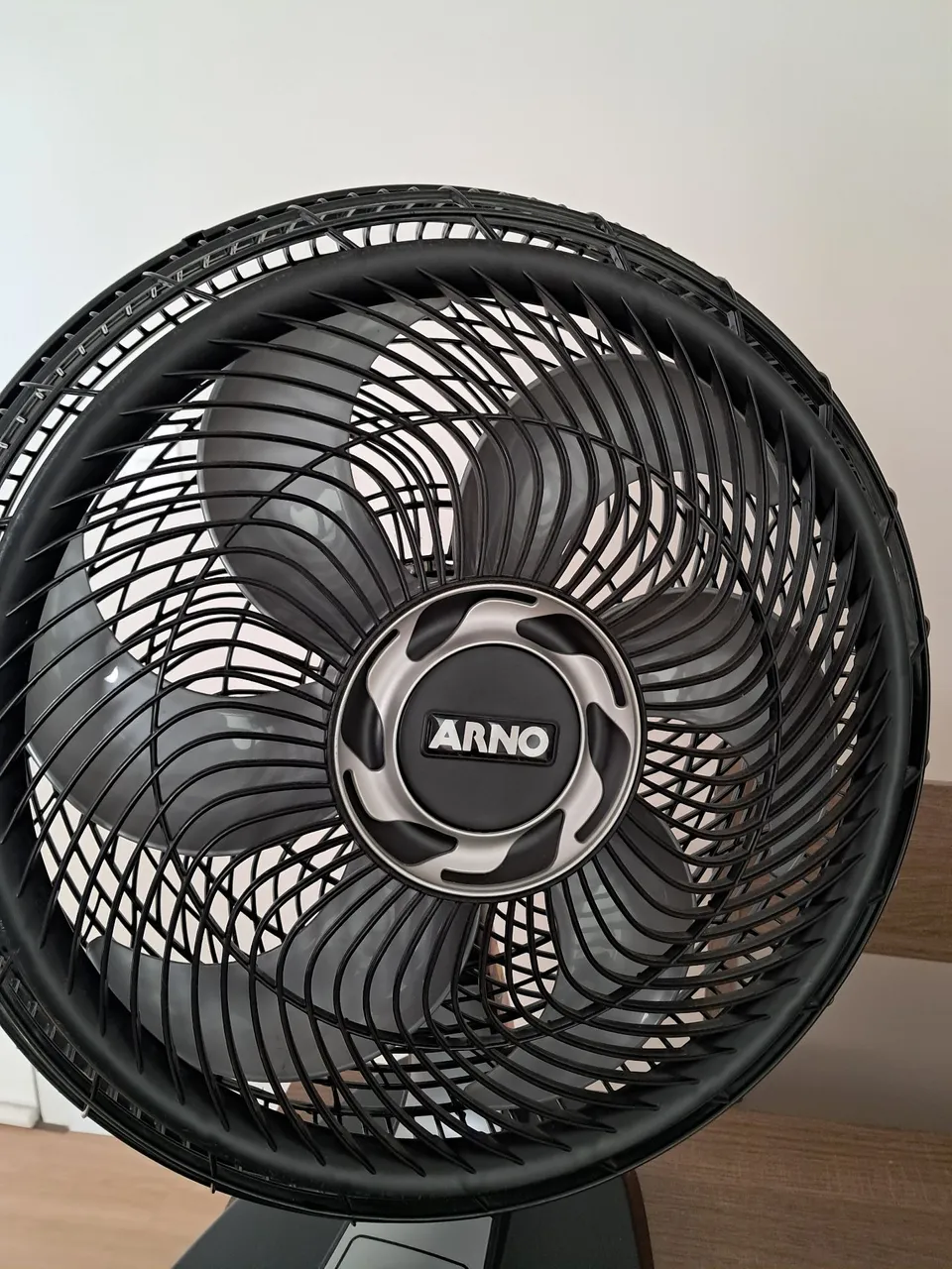 Ventilador Arno - Refrescância e Conforto!