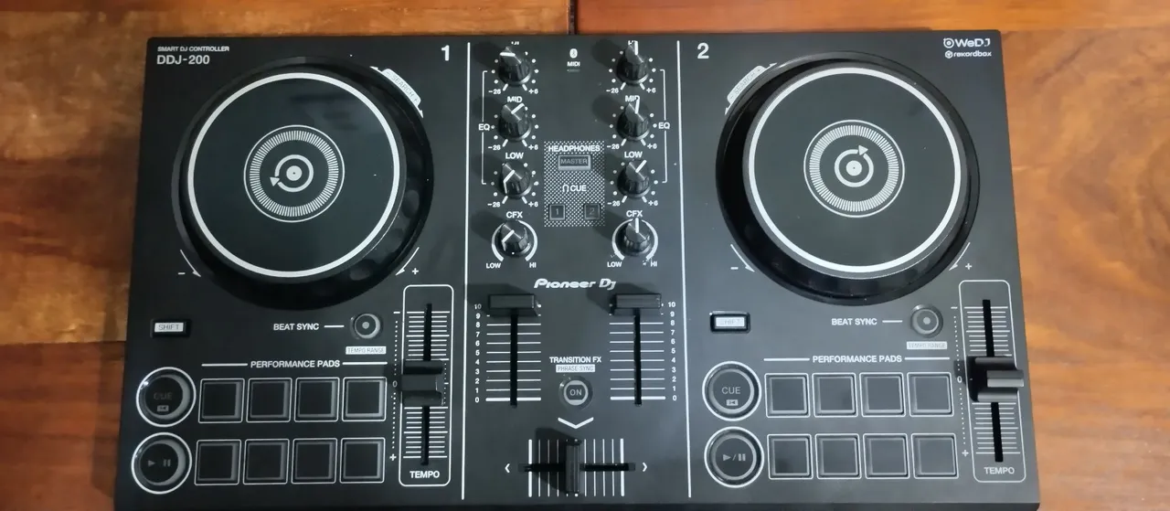 Controlador DJ Pioneer DDJ-200