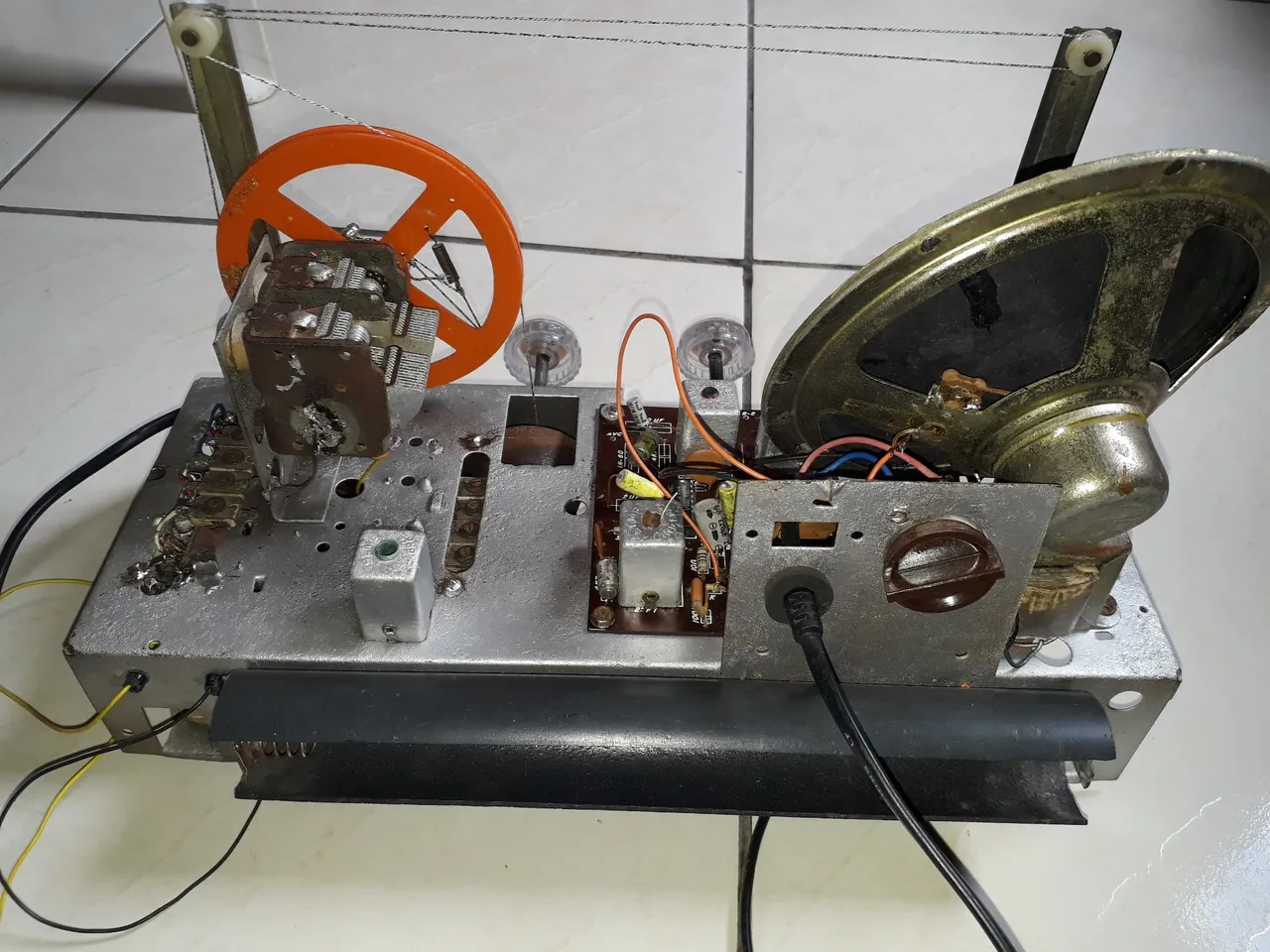 radio antigo semp com kinobs e fone