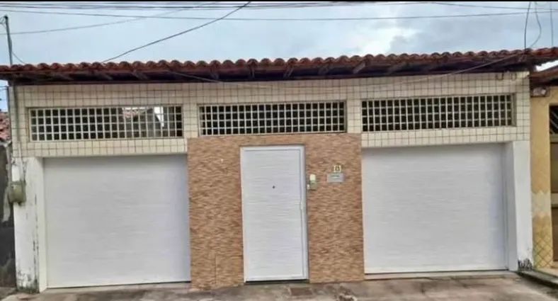 - Casa no Bequimão 