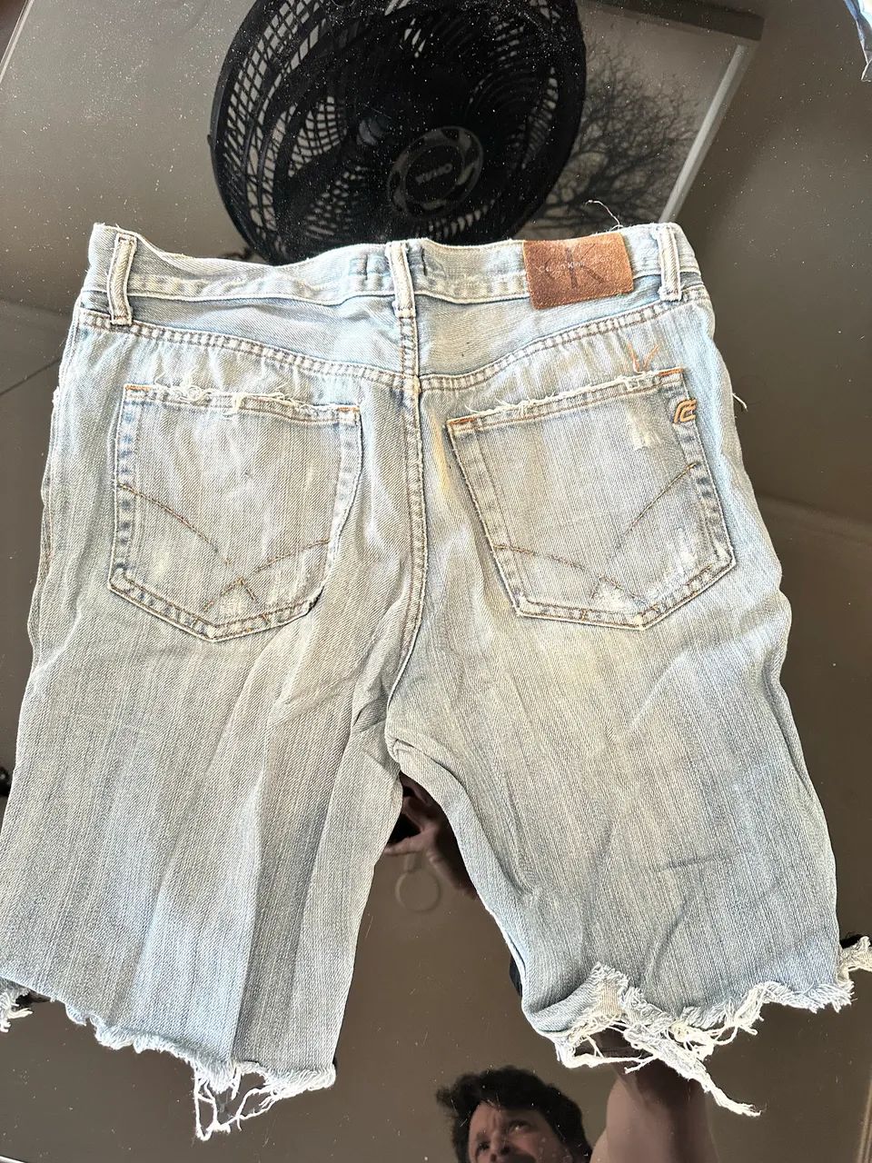 Bermuda jeans estilosa tam: 40  - Foto 2
