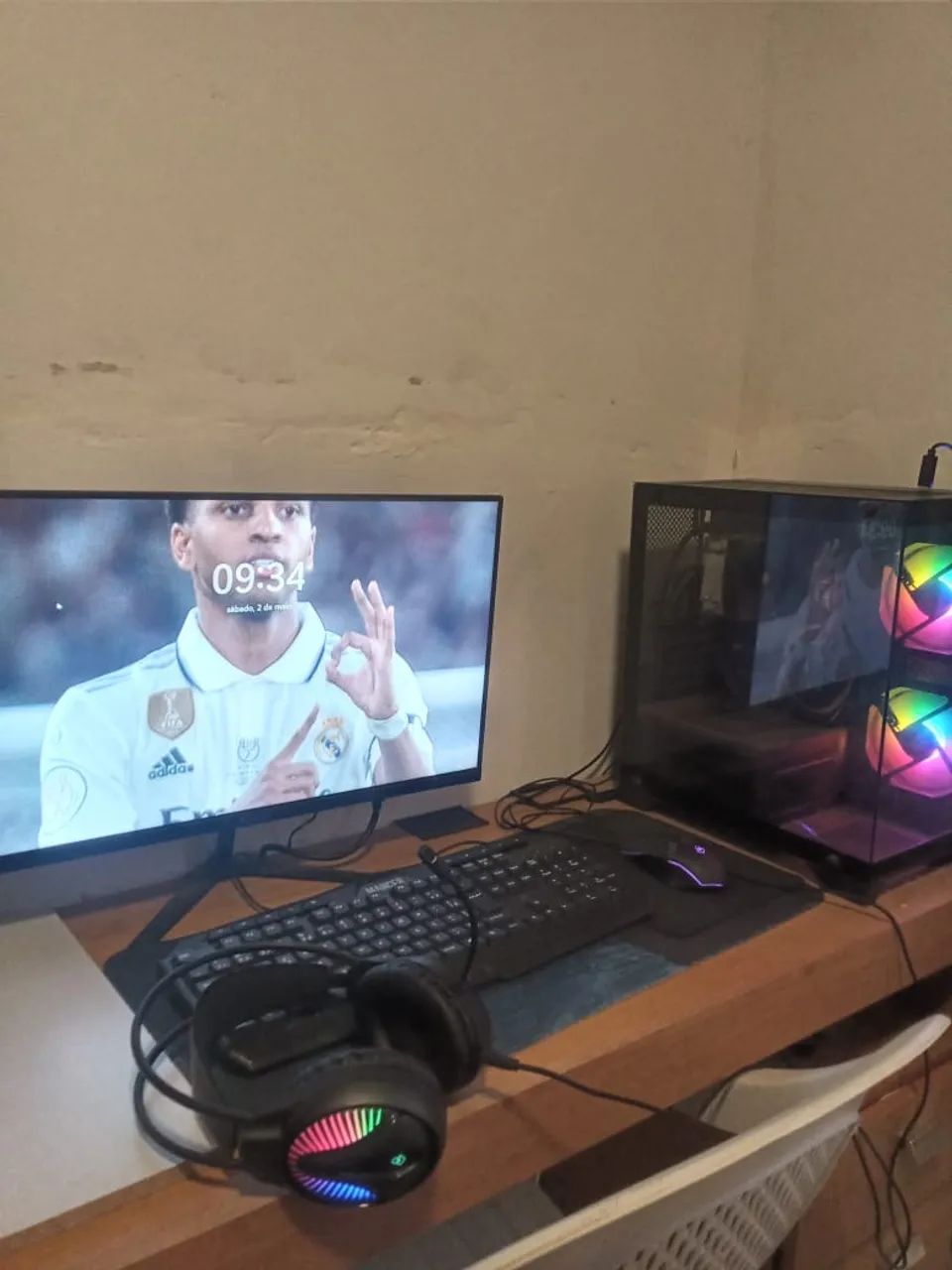 vendo pc gamer completo  AMD Ryzen 5 5600GT, 16GB DDR4, SSD 480GB MAIS MONITOR 100hz