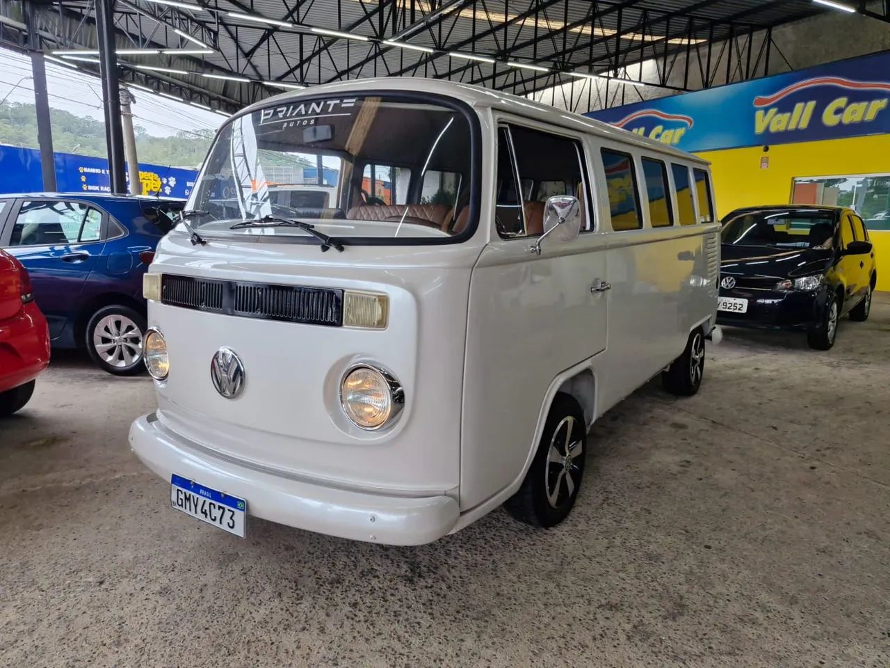 Volkswagen Kombi Standard/ Luxo/ Serie Prata 1989